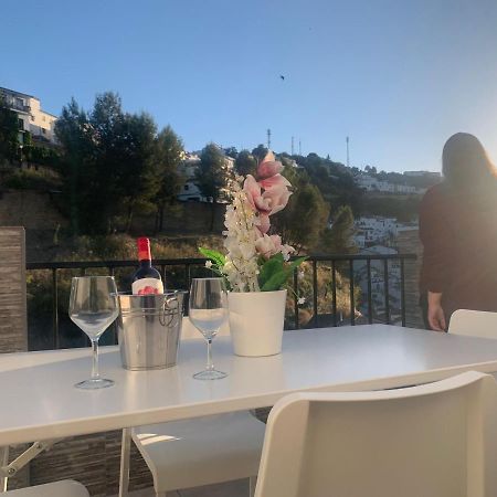 Setenil De Las BodegasEl Balcon De La Roca公寓 外观 照片